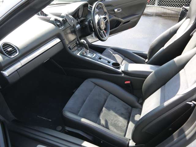 ポルシェ ７１８ボクスター ＰＤＫ H29年 () 99