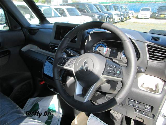 三菱 デリカ　ミニ Ｇ ＰＲＥＭＩＵＭ ４ＷＤ R7年 () 99