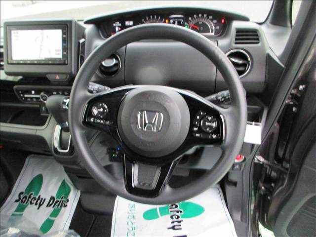 ホンダ Ｎ　ＢＯＸ カスタム　Ｌ R4年 () 99