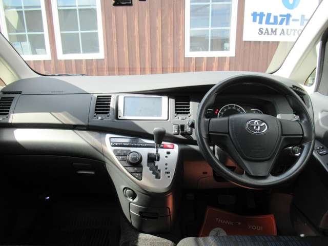 トヨタ アイシス １．８ プラタナ ４ＷＤ H25年 (北海道) 99