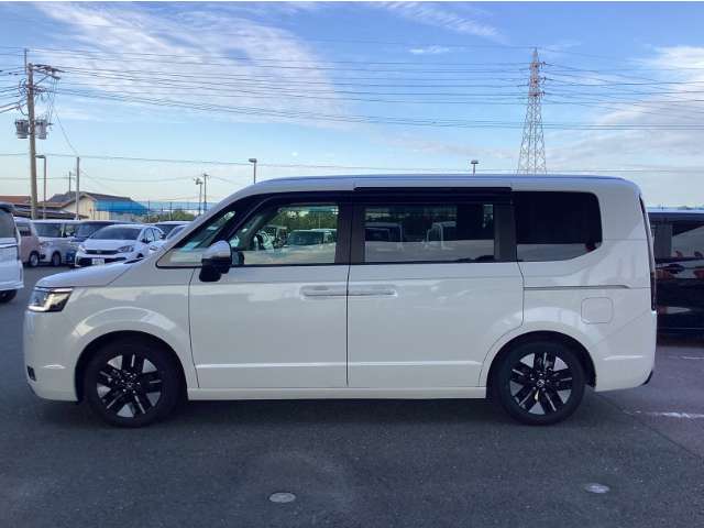 ホンダ ステップワゴン　ハイブリッド ２．０ Ｅ：ＨＥＶ エアー ＥＸ R7年 () 99