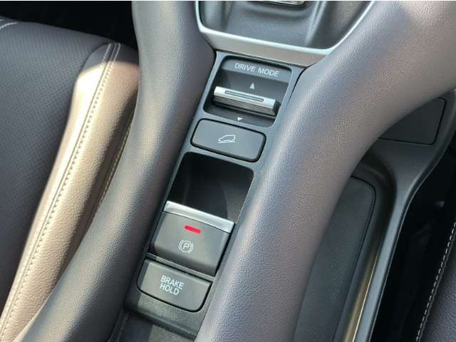 ホンダ ＺＲ－Ｖ ２．０ Ｅ：ＨＥＶ Ｚ R8年 (九州・沖縄) 99