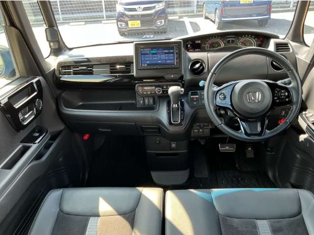 ホンダ Ｎ　ＢＯＸ カスタム ６６０ Ｌ ターボ R5年 (九州・沖縄) 99