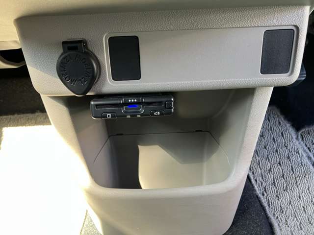 トヨタ パッソ １．０ Ｘ Ｌパッケージ Ｓ ４ＷＤ R1年 (甲信越・北陸) 99