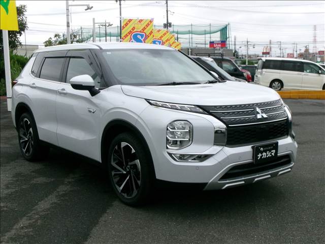 三菱 アウトランダーＰＨＥＶ ＰＨＥＶ ２．４ Ｇ ４ＷＤ R5年 () 99