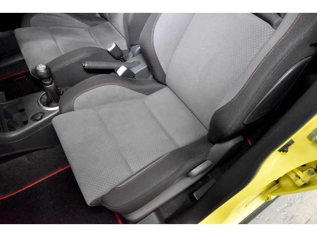 スズキ スイフト １．６ スポーツ H21年 (近畿) 99