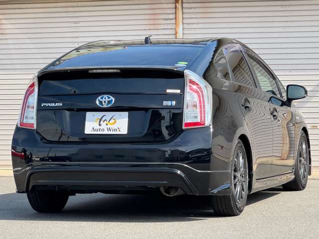 トヨタ プリウス １．８ Ｌ H25年 (近畿) 99