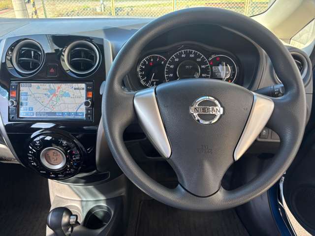 日産 ノート １．２ Ｘ ＤＩＧ－Ｓ Ｖセレクション プラスセーフティ H26年 (近畿) 99
