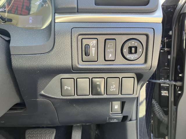 レクサス ＣＴ２００ｈ バージョンＣ H27年 () 99