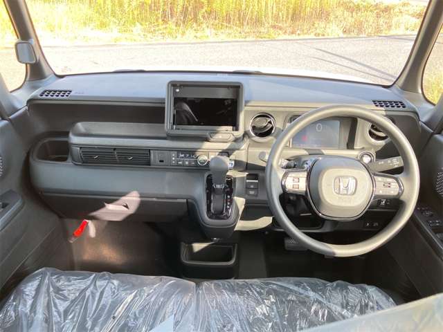 ホンダ Ｎ　ＢＯＸ カスタム ６６０ R8年 () 99