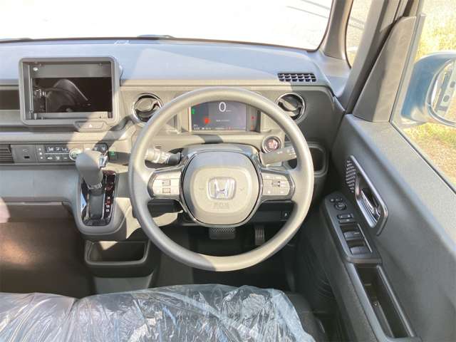 ホンダ Ｎ　ＢＯＸ カスタム ６６０ R8年 () 99