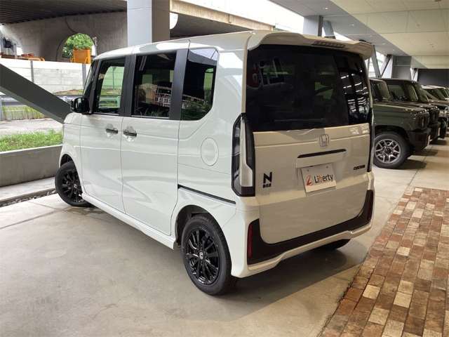 ホンダ Ｎ　ＢＯＸ カスタム ６６０ ブラック スタイル R8年 (近畿) 99