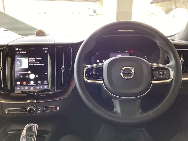 ボルボ ＸＣ６０ アルティメット Ｂ５ ＡＷＤ ４ＷＤ R6年 (近畿) 99
