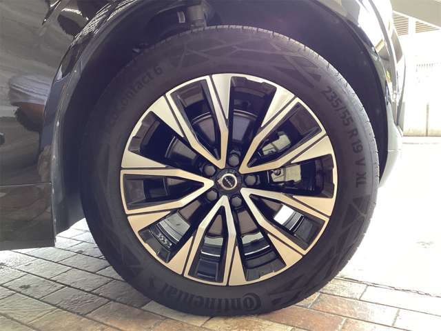 ボルボ ＸＣ６０ アルティメット Ｂ５ ＡＷＤ ４ＷＤ R6年 (近畿) 99