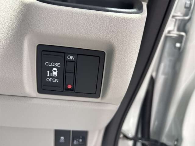 ホンダ Ｎ　ＢＯＸ ６６０ R8年 (近畿) 99