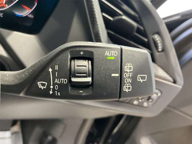 ＢＭＷ １シリーズ １１８Ｉ プレイ ＤＣＴ R2年 (近畿) 99