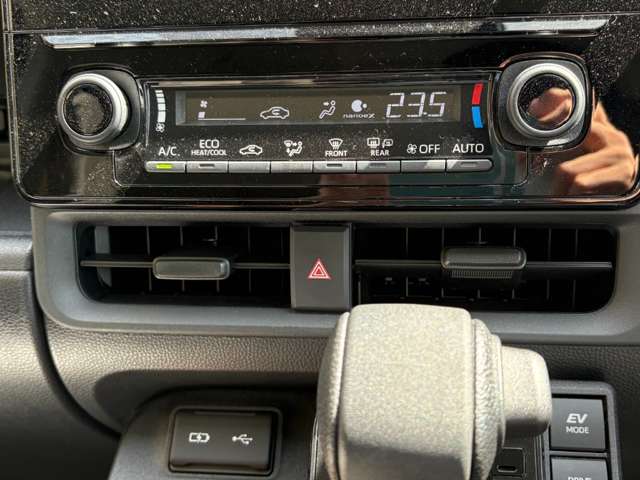 トヨタ シエンタ　ハイブリッド ハイブリッド １．５ Ｇ R5年 (近畿) 99