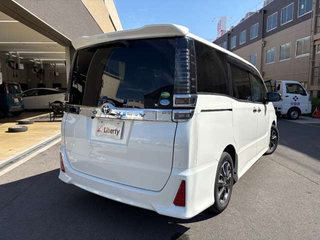 トヨタ ヴォクシー ２．０ ＺＳ 煌ＩＩ R2年 (近畿) 99