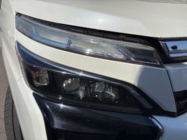 トヨタ ヴォクシー ２．０ ＺＳ 煌ＩＩ R2年 (近畿) 99