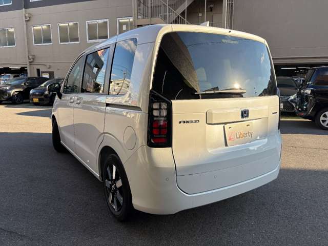 ホンダ フリード　ハイブリッド １．５ Ｅ：ＨＥＶ エアー ＥＸ R8年 (近畿) 99