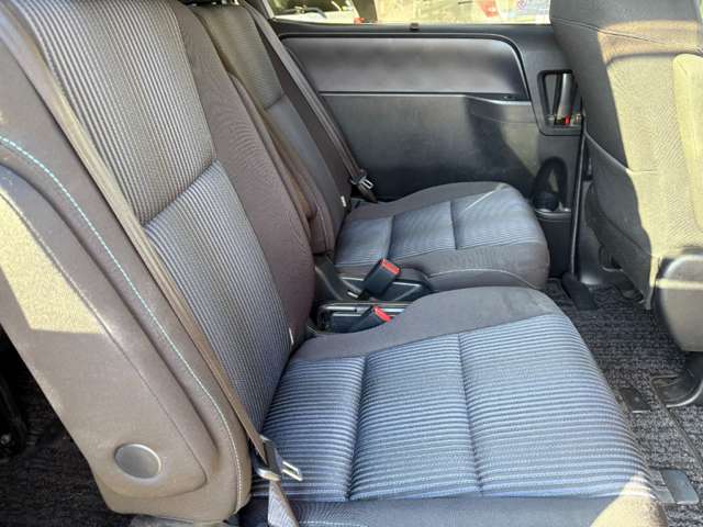 トヨタ ヴォクシー ２．０ ＺＳ 煌ＩＩ H28年 (近畿) 99