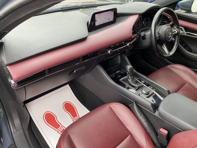 マツダ ＭＡＺＤＡ３　ファストバック ２．０ ２０Ｓ バーガンディ セレクション R4年 (近畿) 99