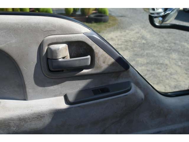 いすゞ エルフ ２トン深ダンプ H21年 (近畿) 99