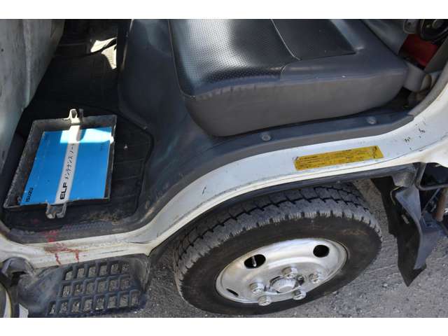 いすゞ エルフ ２トン深ダンプ H21年 (近畿) 99