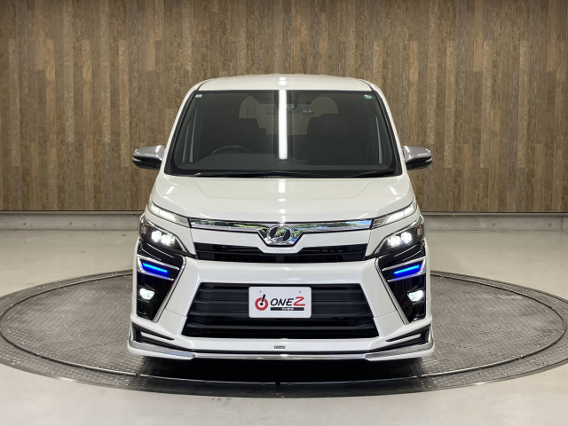 トヨタ ヴォクシー ２．０ ＺＳ 煌 H30年 (近畿) 99