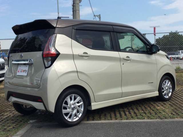 日産 デイズ ６６０ ハイウェイスターＸ R5年 (近畿) 99