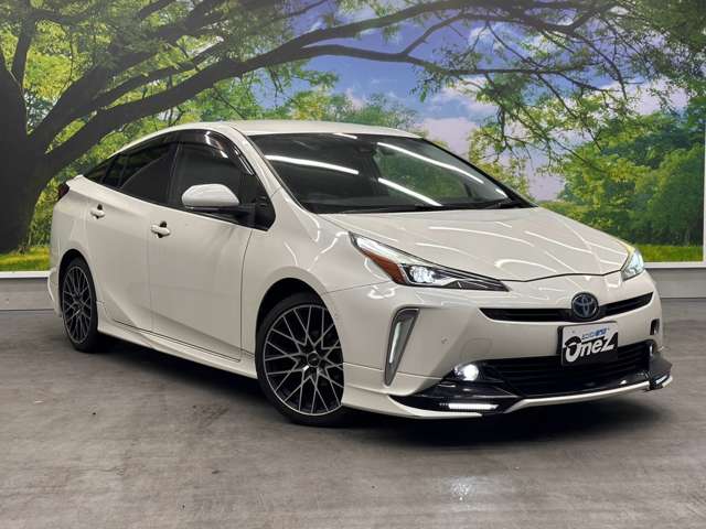 トヨタ プリウス １．８ Ａ プレミアム ツーリングセレクション R1年 (近畿) 99