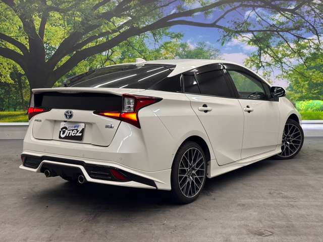 トヨタ プリウス １．８ Ａ プレミアム ツーリングセレクション R1年 (近畿) 99