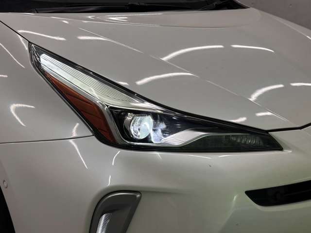 トヨタ プリウス １．８ Ａ プレミアム ツーリングセレクション R1年 (近畿) 99