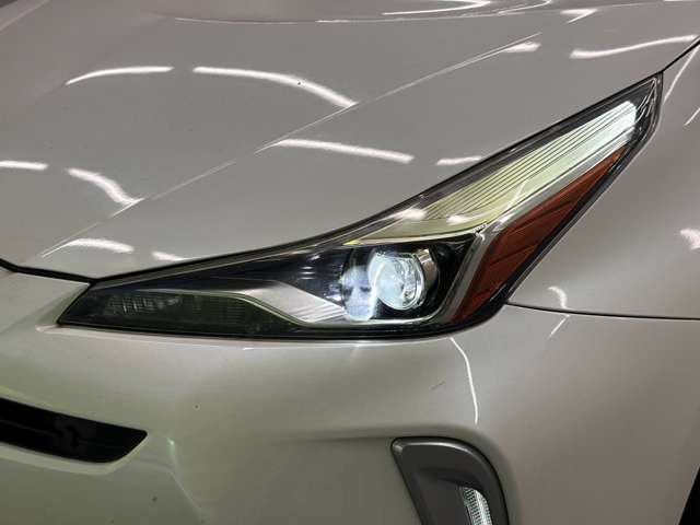 トヨタ プリウス １．８ Ａ プレミアム ツーリングセレクション R1年 (近畿) 99