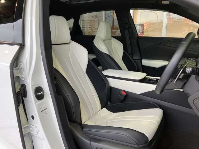 レクサス ＲＸ３５０ ３５０ Ｆスポーツ ４ＷＤ R7年 (近畿) 99