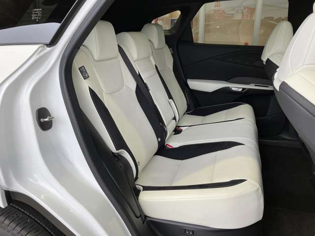 レクサス ＲＸ３５０ ３５０ Ｆスポーツ ４ＷＤ R7年 (近畿) 99