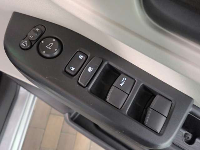 ホンダ Ｎ　ＢＯＸ ６６０ R6年 (近畿) 99