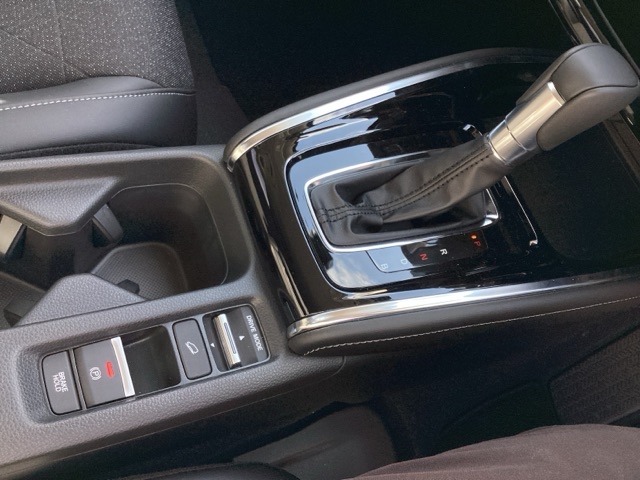 ホンダ ヴェゼル １．５ Ｅ：ＨＥＶ Ｚ ４ＷＤ R8年 () 99