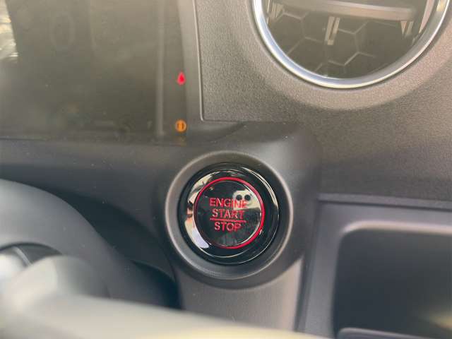 ホンダ Ｎ　ＢＯＸ カスタム ６６０ R8年 () 99