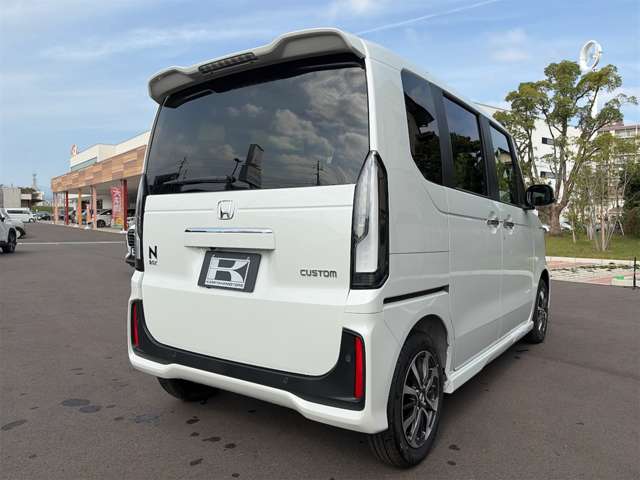 ホンダ Ｎ　ＢＯＸ カスタム ６６０ R8年 () 99