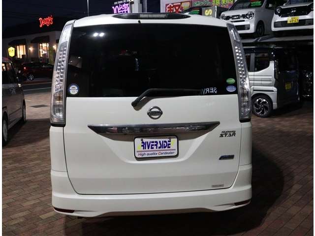 日産 セレナ ２．０ ハイウェイスター Ｓ－ＨＹＢＲＩＤ Ｖセレクション H25年 (関東) 99