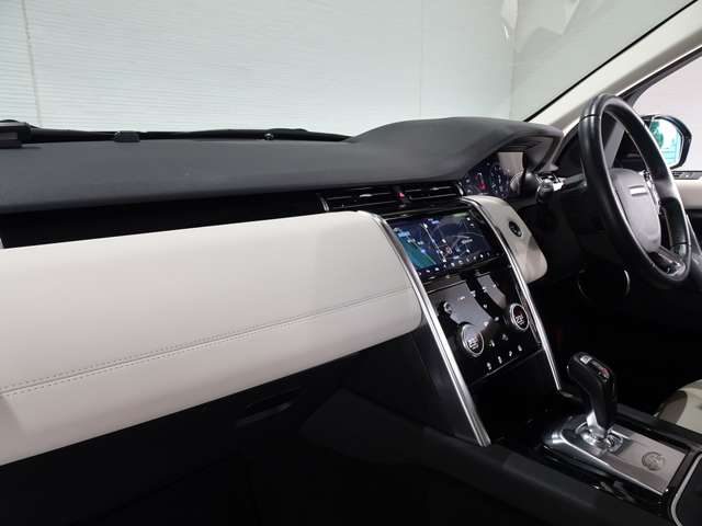 ランドローバー ディスカバリー　スポーツ Ｓ ２．０Ｌ Ｐ２００ ５＋２シート ４ＷＤ R2年 (関東) 99