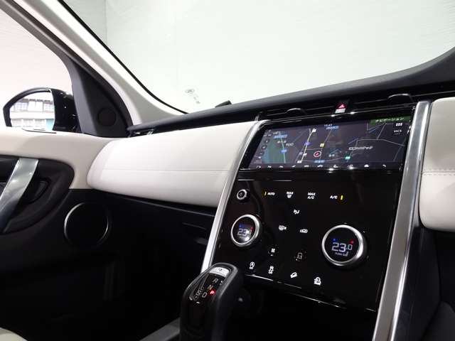 ランドローバー ディスカバリー　スポーツ Ｓ ２．０Ｌ Ｐ２００ ５＋２シート ４ＷＤ R2年 (関東) 99