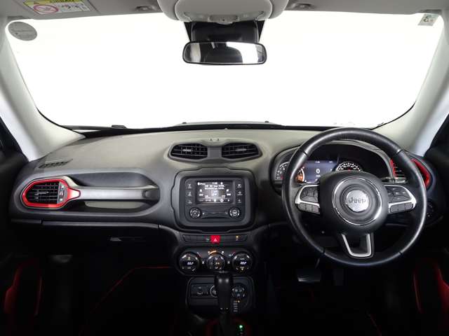 ジープ レネゲード トレイルホーク ４ＷＤ H29年 (関東) 99