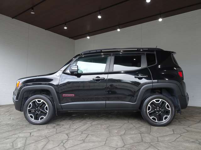 ジープ レネゲード トレイルホーク ４ＷＤ H29年 (関東) 99