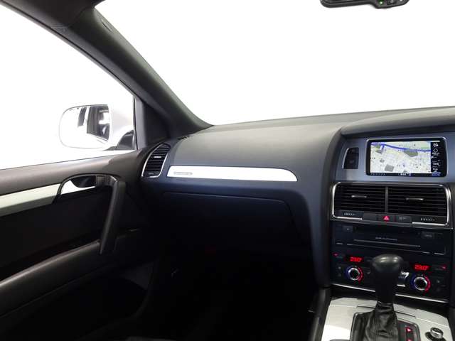 アウディ Ｑ７ ３．０ ＴＦＳＩ クワトロ ４ＷＤ H23年 (関東) 99