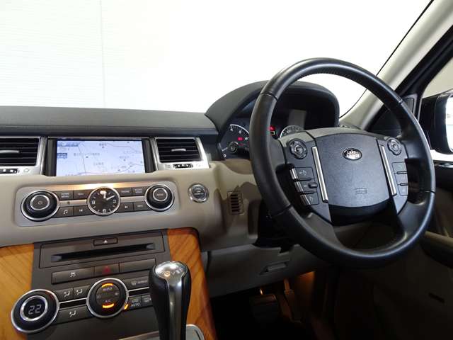 ランドローバー レンジローバー ５．０ Ｖ８ ４ＷＤ H21年 (関東) 99