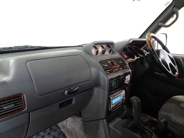 三菱 パジェロ ３．５ ミッドルーフワイド エクシード ４ＷＤ H10年 (関東) 99