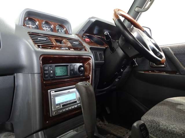 三菱 パジェロ ３．５ ミッドルーフワイド エクシード ４ＷＤ H10年 (関東) 99