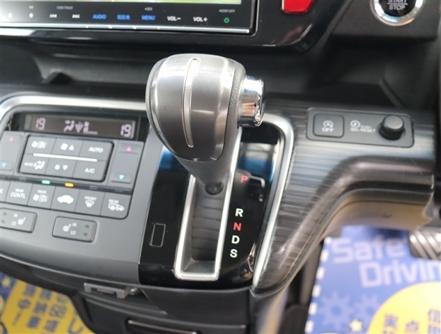 ホンダ ステップワゴン １．５ スパーダ クールスピリット ホンダ センシング H29年 (関東) 99